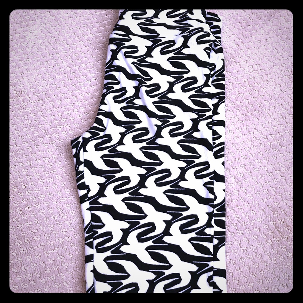 OS Lularoe Leggings, NWOT